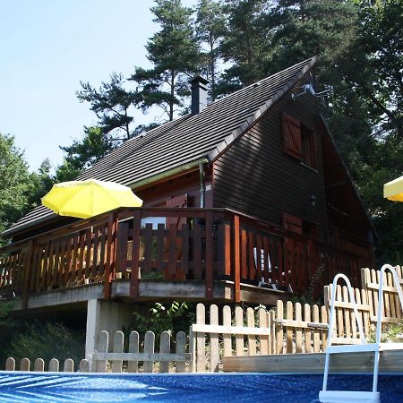 Pretty Chalet In Beaulieu With Private Pool Exterior photo
